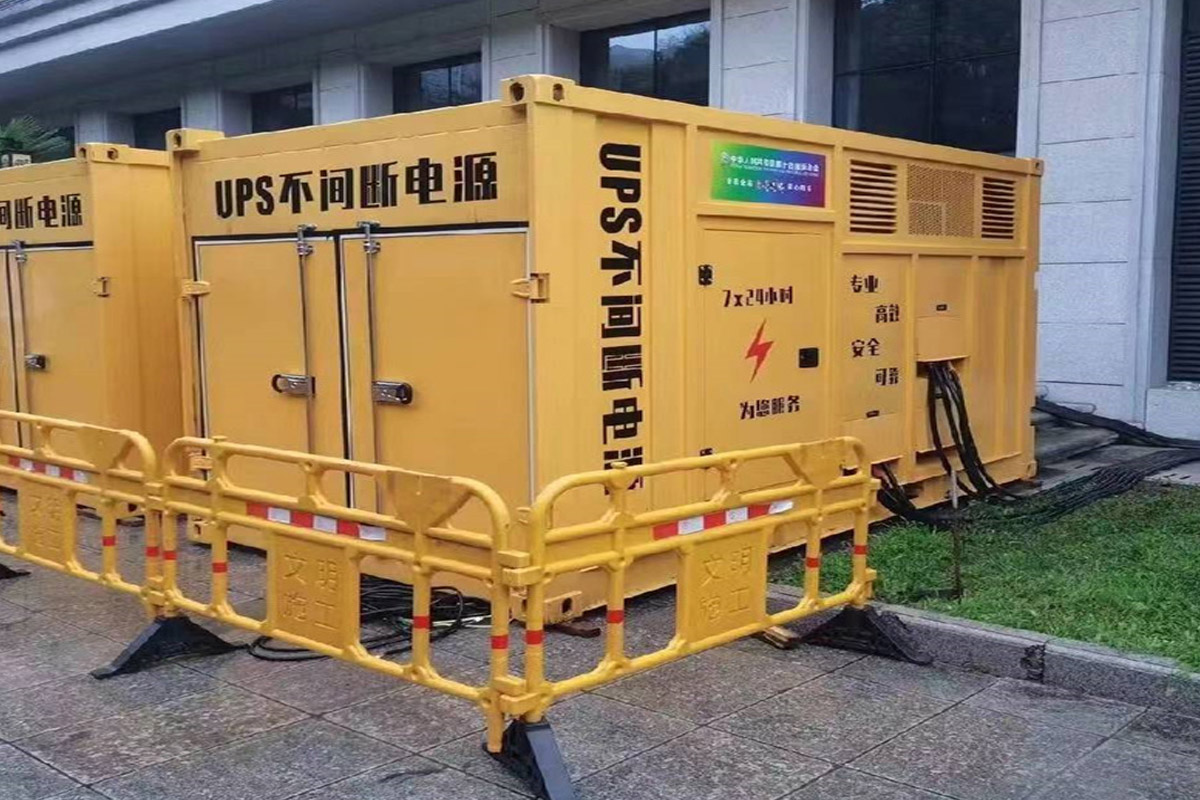 城西发电机租赁施工现场